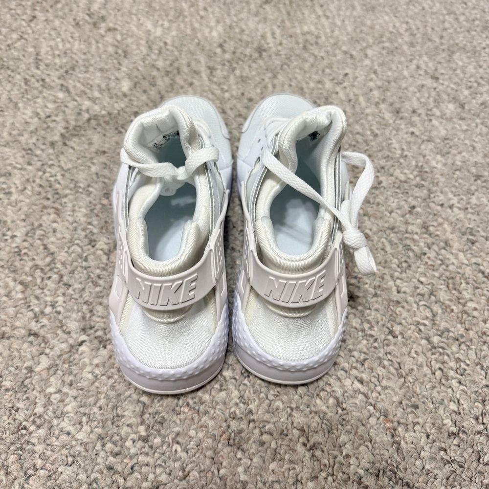 Nike Huarache Run (GS) Youth White Sneakers - Picture 5 of 5